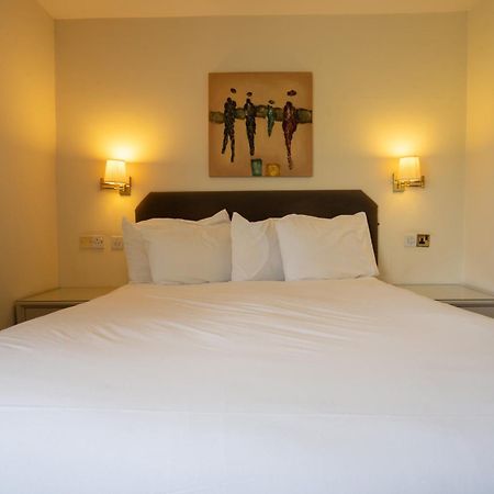 Skipton Hotel - Formerly Known As Hotel Rendezvous-Skipton Extérieur photo